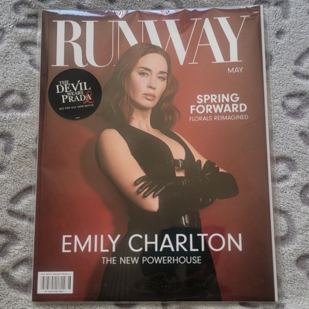Sealed Devil Wears Prada 2 Promo Runway Magazine — Emily Charlton Cover